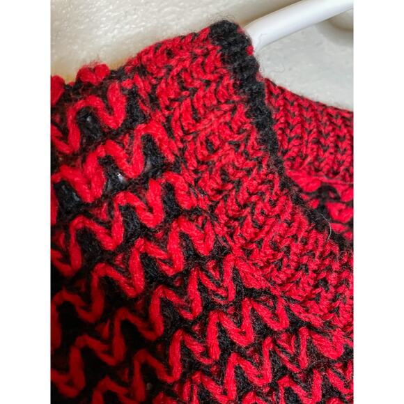 Vintage 90s Ivy Club Red and Black XL Sweater - Picture 6 of 10